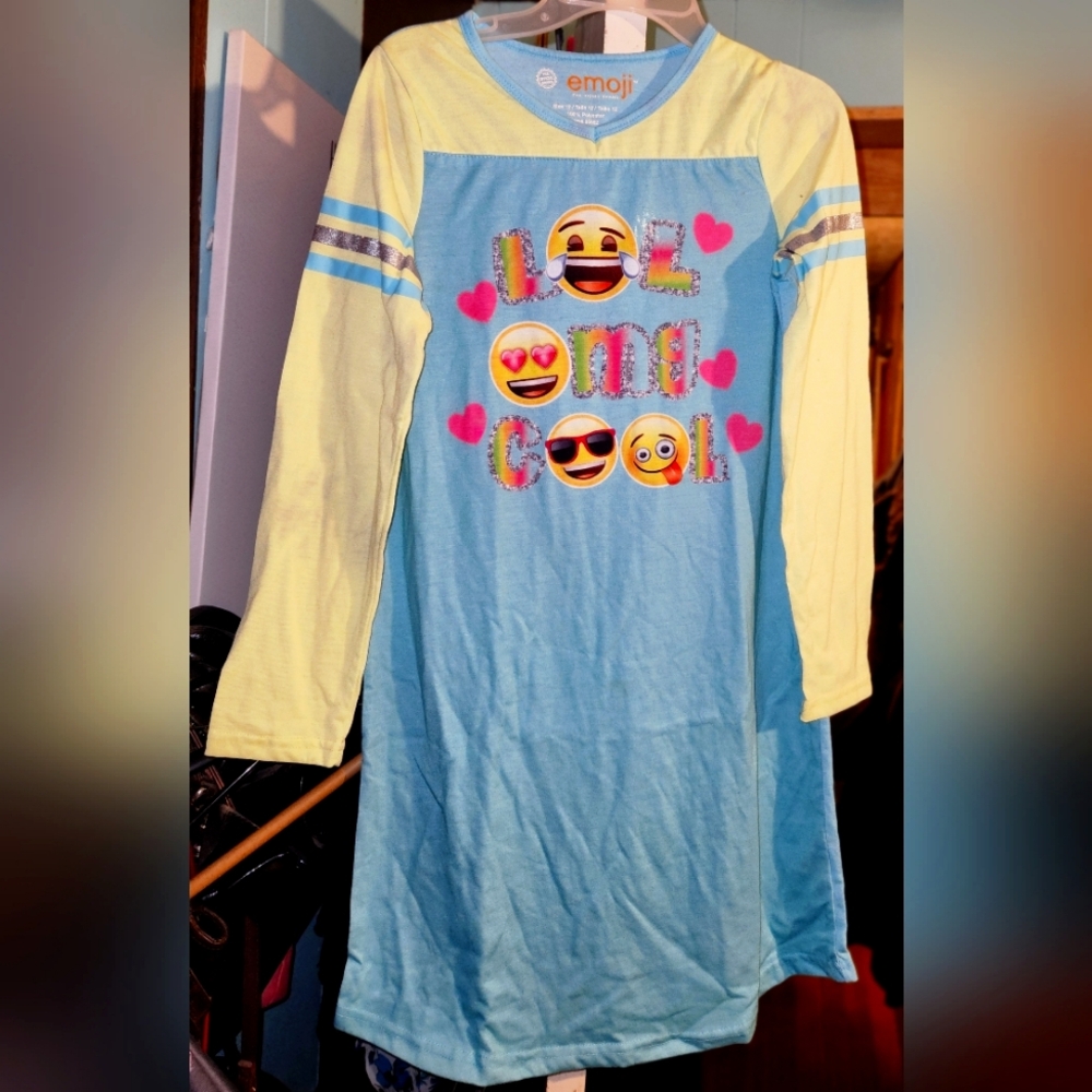 emoji Girls Nightgown size 12